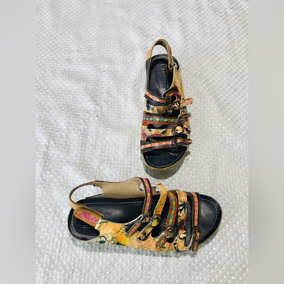 L'Artiste Taffyta Genuine Leather Strappy
Buckle Wedge Sandals - Picture 2 of 12